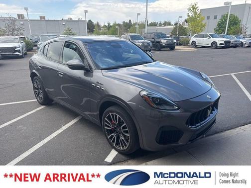 Gray 2023 Maserati Grecale Modena