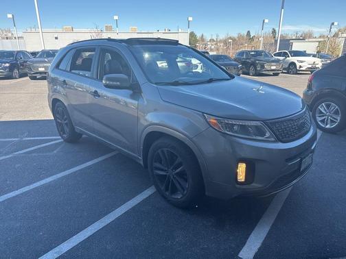 Titanium Silver 2014 Kia Sorento Limited