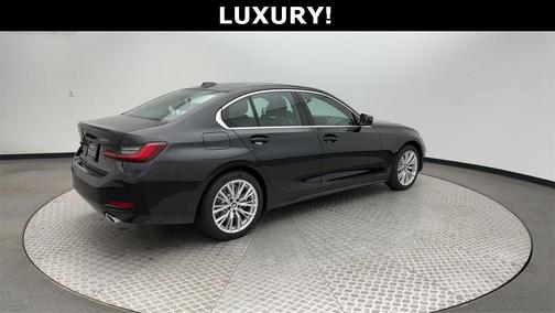 2024 BMW 330 i xDrive