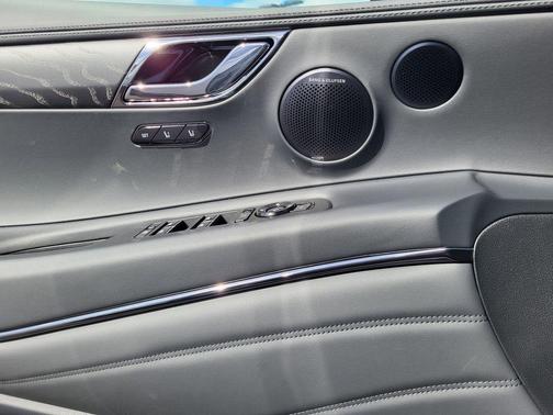 2026 Genesis GV80 Coupe 3.5T e-SC Prestige Black