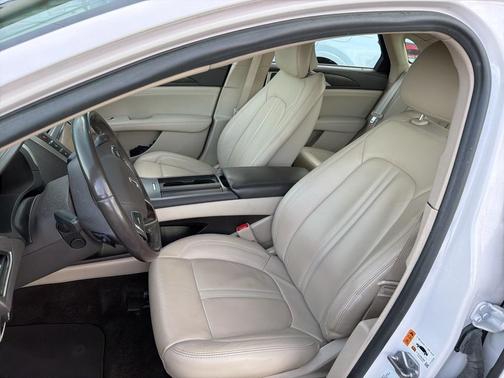 2017 Lincoln MKZ Select