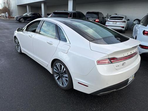 2017 Lincoln MKZ Select