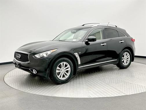 2017 INFINITI QX70 Base
