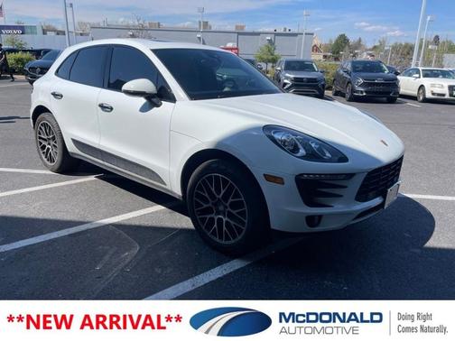 White 2017 Porsche Macan S