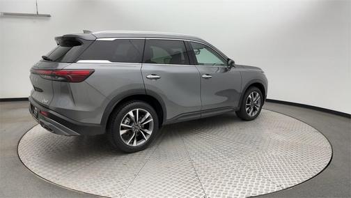 2022 INFINITI QX60 Luxe