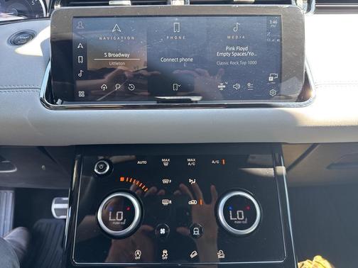 2023 Land Rover Range Rover Evoque R-Dynamic SE