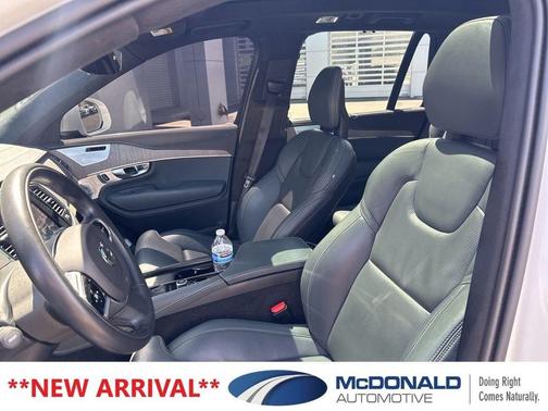 Crystal White 2021 Volvo XC90 T6 Inscription 7 Passenger