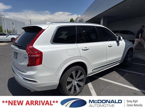 Crystal White 2021 Volvo XC90 T6 Inscription 7 Passenger