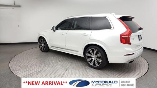 Crystal White 2021 Volvo XC90 T6 Inscription 7 Passenger