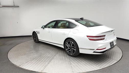 2025 Genesis G80 2.5T