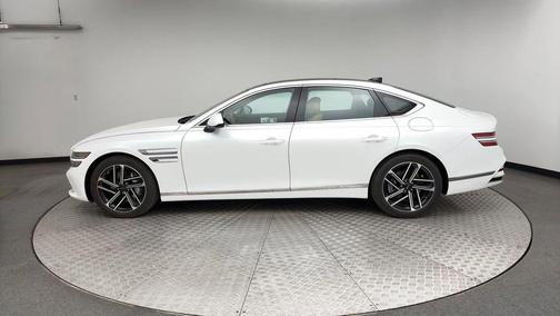 2025 Genesis G80 2.5T