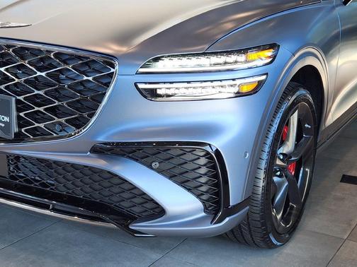 Blue 2027 Genesis GV70
