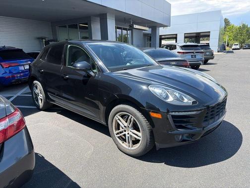 Black 2018 Porsche Macan S