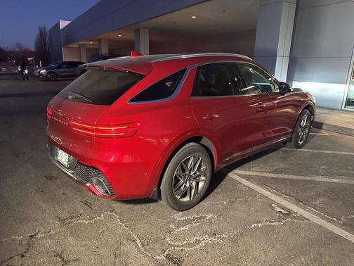 2023 Genesis GV70 2.5T