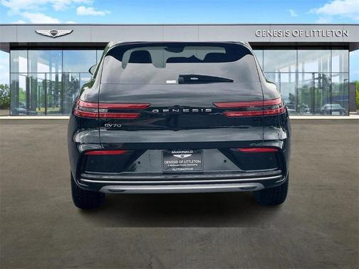 2026 Genesis Electrified GV70 Standard