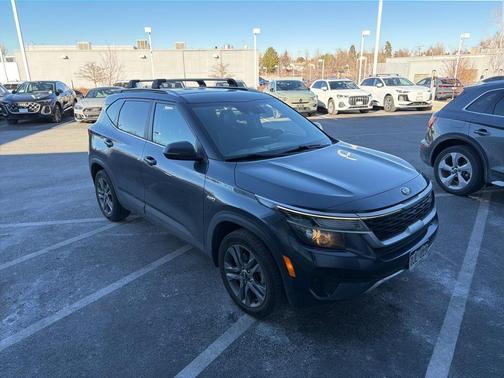 2021 Kia Seltos S