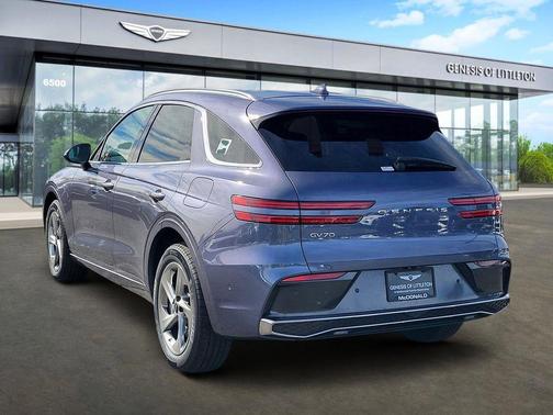 2026 Genesis GV70 2.5T Advanced