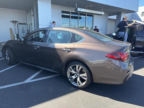 2019 INFINITI Q70L 3.7X LUXE