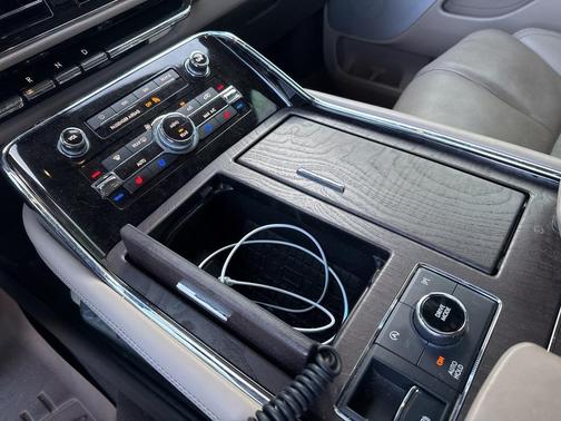 2024 Lincoln Navigator L Reserve