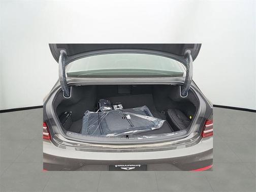 2025 Genesis G80 2.5T