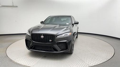 2023 Jaguar F-PACE SVR