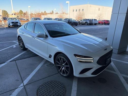 2025 Genesis G70 2.5T