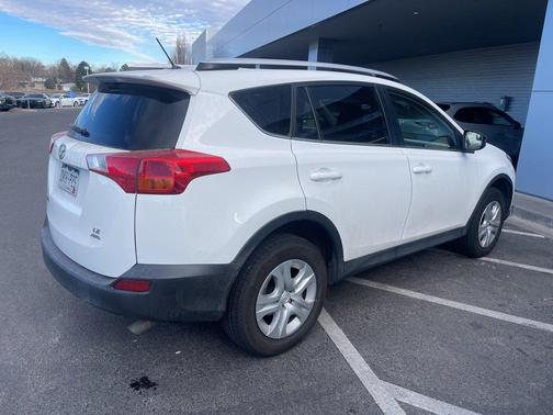 2013 Toyota RAV4 LE