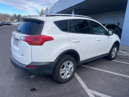2013 Toyota RAV4 LE