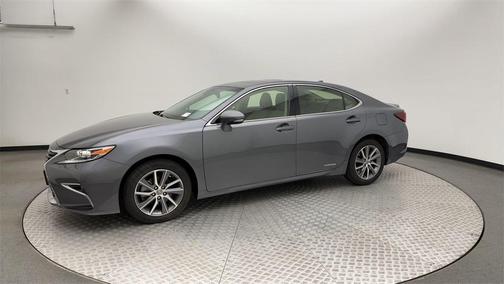 2017 Lexus ES 300h Base