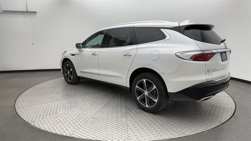 2022 Buick Enclave Essence