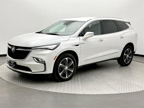2022 Buick Enclave Essence