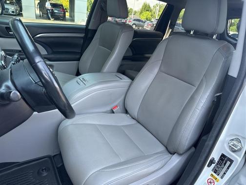 2018 Toyota Highlander Limited Platinum