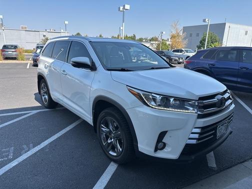 2018 Toyota Highlander Limited Platinum