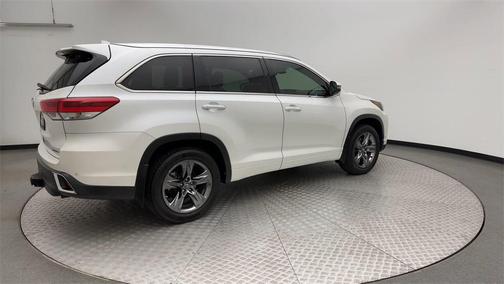 2018 Toyota Highlander Limited Platinum