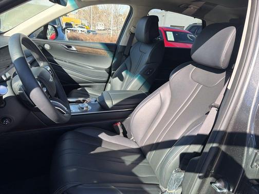 2025 Genesis GV80 2.5T