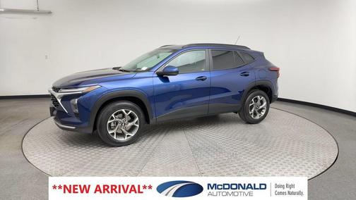 Blue Glow Metallic 2024 Chevrolet Trax LT