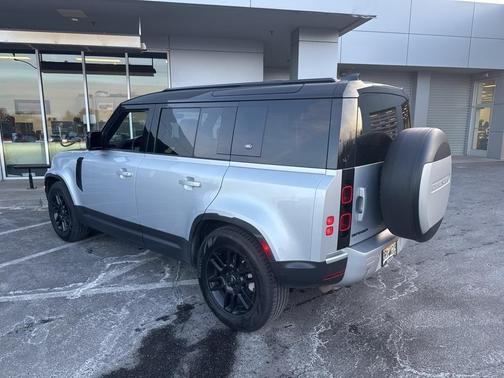 2023 Land Rover Defender 110 S