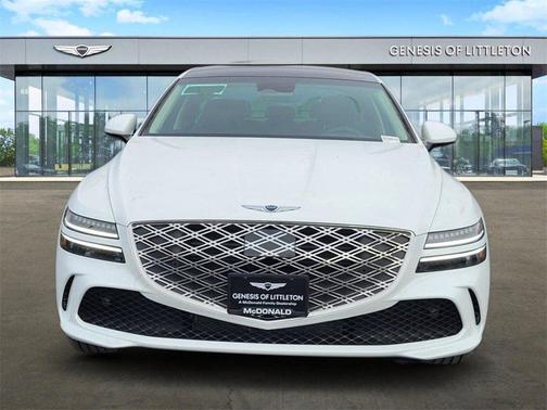 Uyuni White 2026 Genesis G80 2.5T