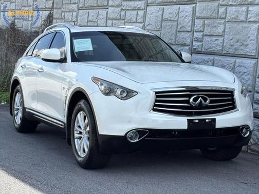 2015 INFINITI QX70 Base
