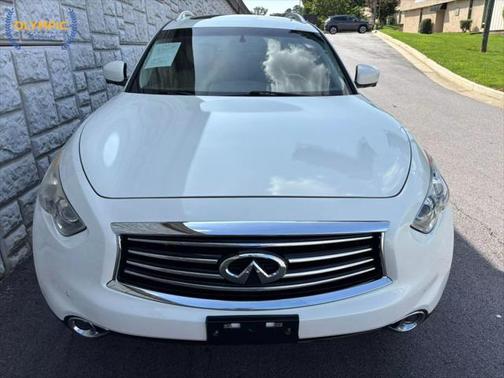 2015 INFINITI QX70 Base