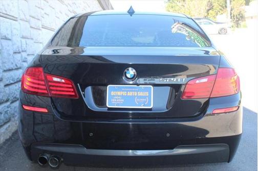 2016 BMW 528 528i
