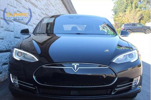 2015 Tesla Model S 85D