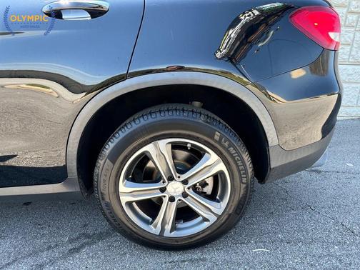 2016 Mercedes-Benz GLC 300 Base