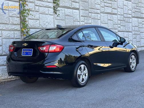 2018 Chevrolet Cruze LS