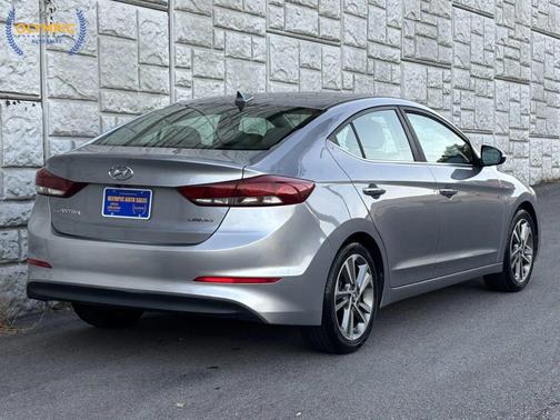 2017 Hyundai ELANTRA Limited