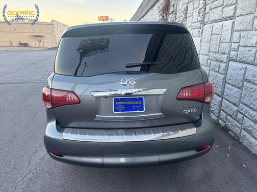 2017 INFINITI QX80 Base