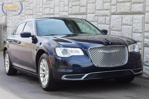 2017 Chrysler 300 Limited