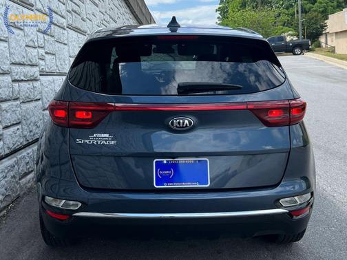 Pacific Blue 2022 Kia Sportage LX