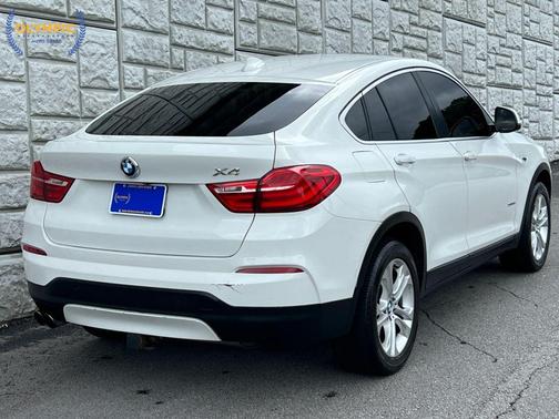White 2016 BMW X4 xDrive28i