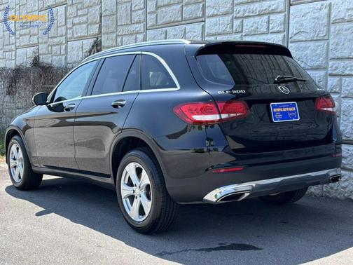 Black 2016 Mercedes-Benz GLC 300 4MATIC